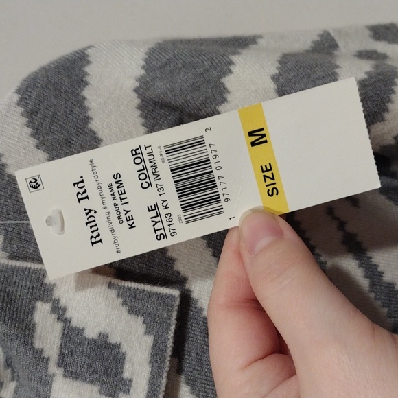 NWT Ruby Rd. Women's Mixed Animal Print Snap Front Cardigan Sweater Sz M-Mobwife - Picture 3 of 7